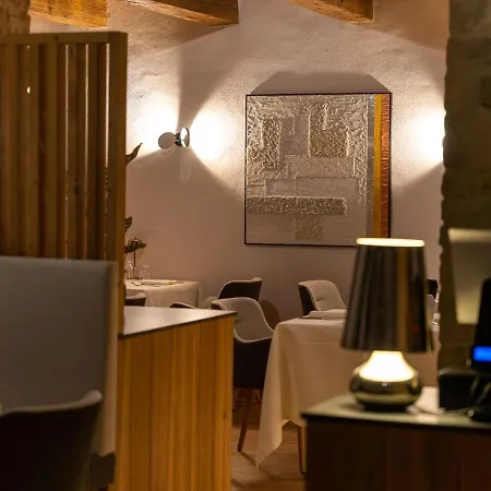 Aura Relais