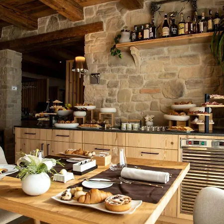 Aura Relais Resort