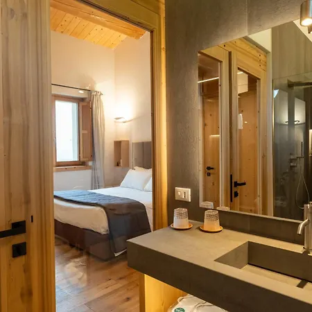 Aura Relais