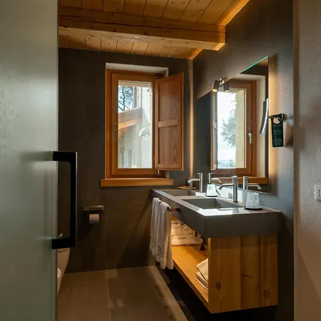 Aura Relais