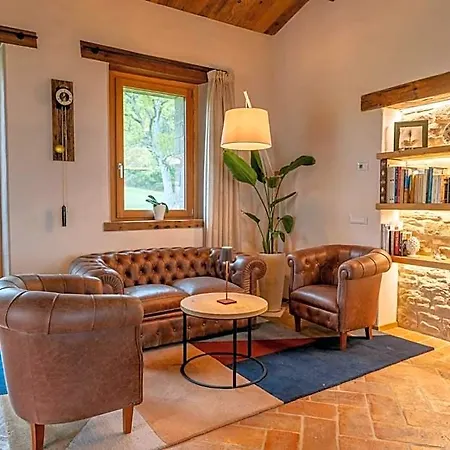 Aura Relais