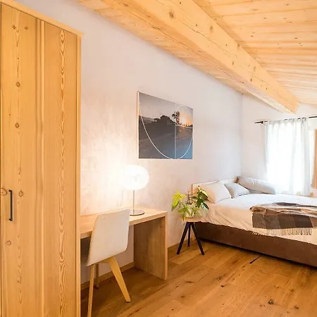 Aura Relais